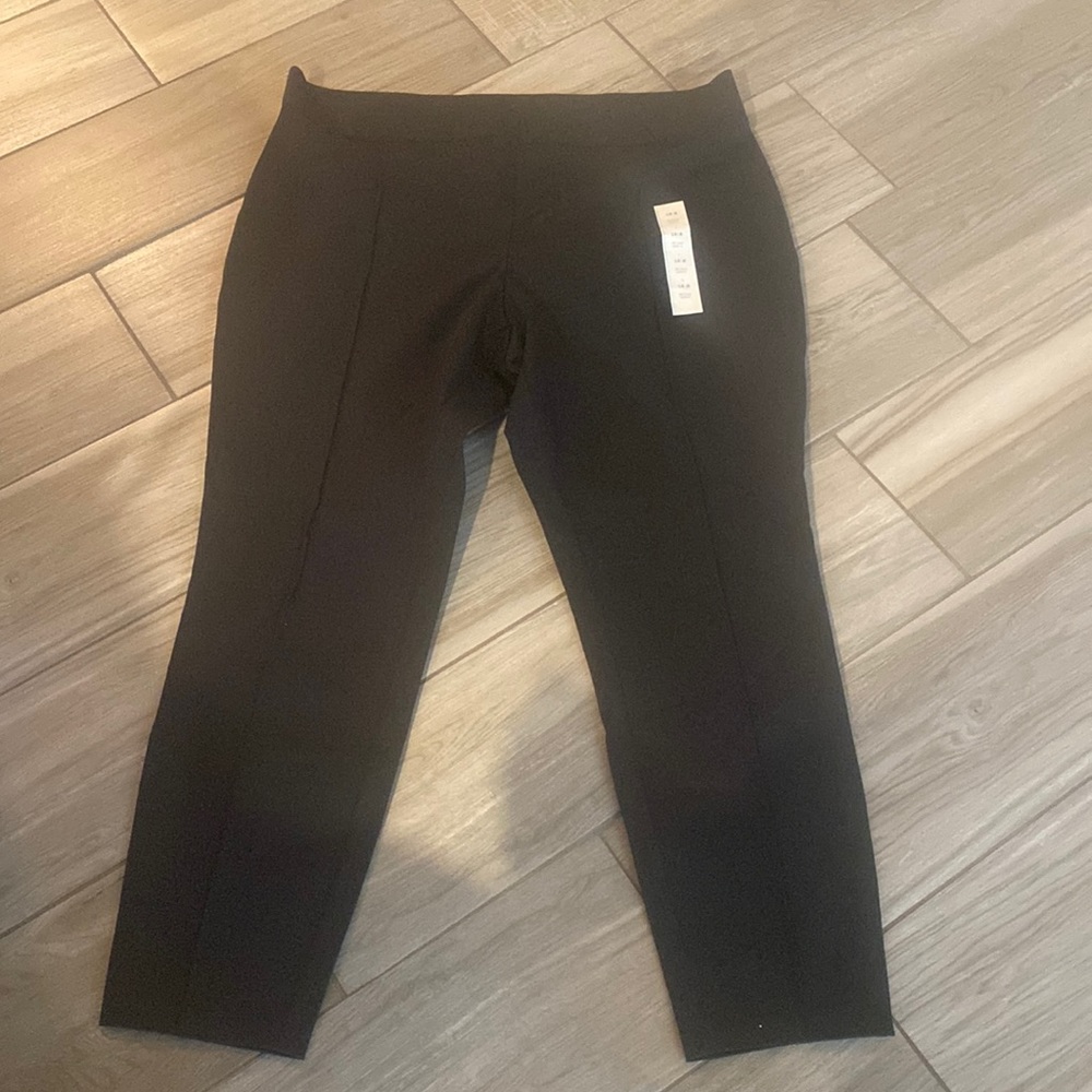 NEW black work pants / size 18 / a new day 
Perfect fit and good material